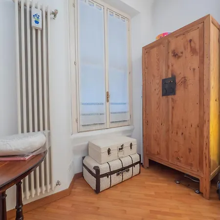 Xenia - Cozy Two-rooms In Corso Vercelli Appartement